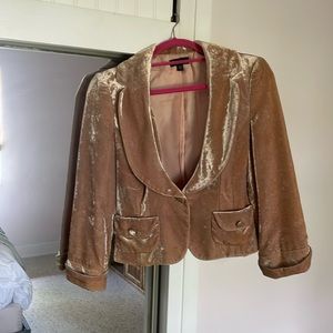 Early 2000’s shrunken crushed blush pink velvet jacket.